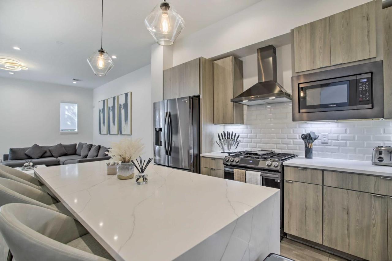 Newly-Built Luxury Galleria Area Townhome! 休斯敦 外观 照片