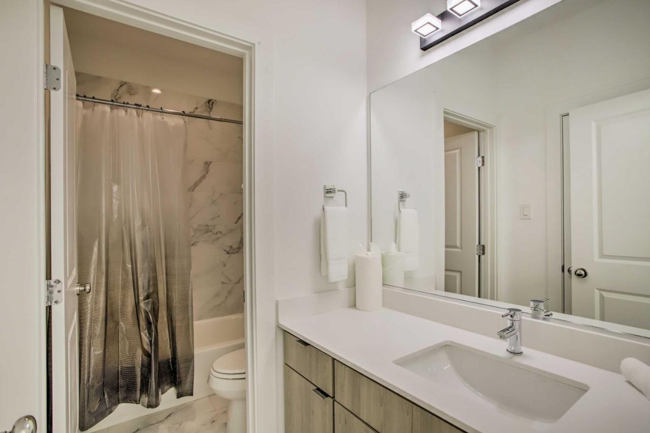 Newly-Built Luxury Galleria Area Townhome! 休斯敦 外观 照片
